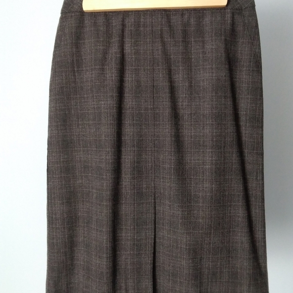 Le Chateau Wool Blend Pencil Skirt (NWOT) - Picture 13 of 13